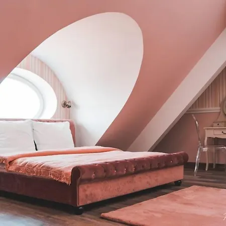 Palac Rajkowo B&B 4*