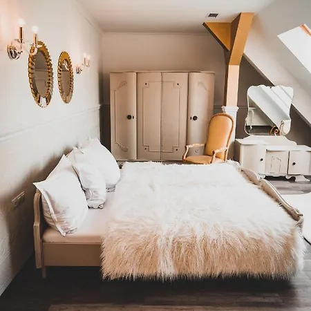 Palac Rajkowo B&B 슈체친