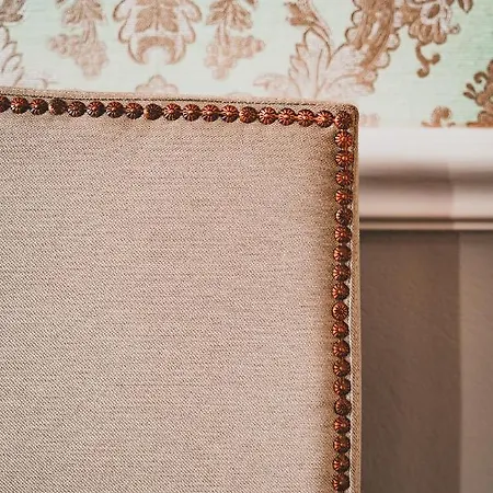 Palac Rajkowo Bed & Breakfast 4*