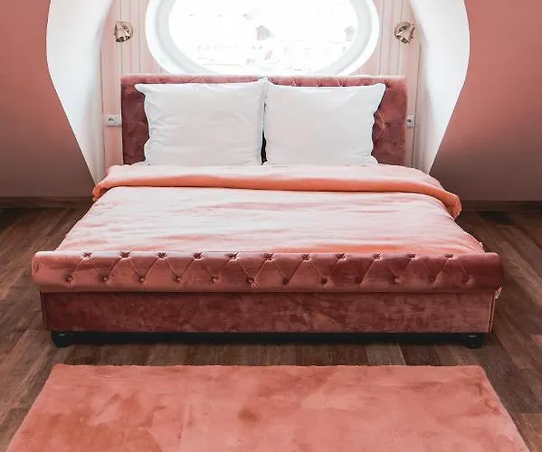 Palac Rajkowo Bed & Breakfast