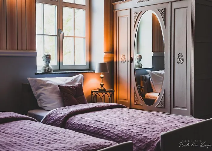 Palac Rajkowo Bed & Breakfast 4*